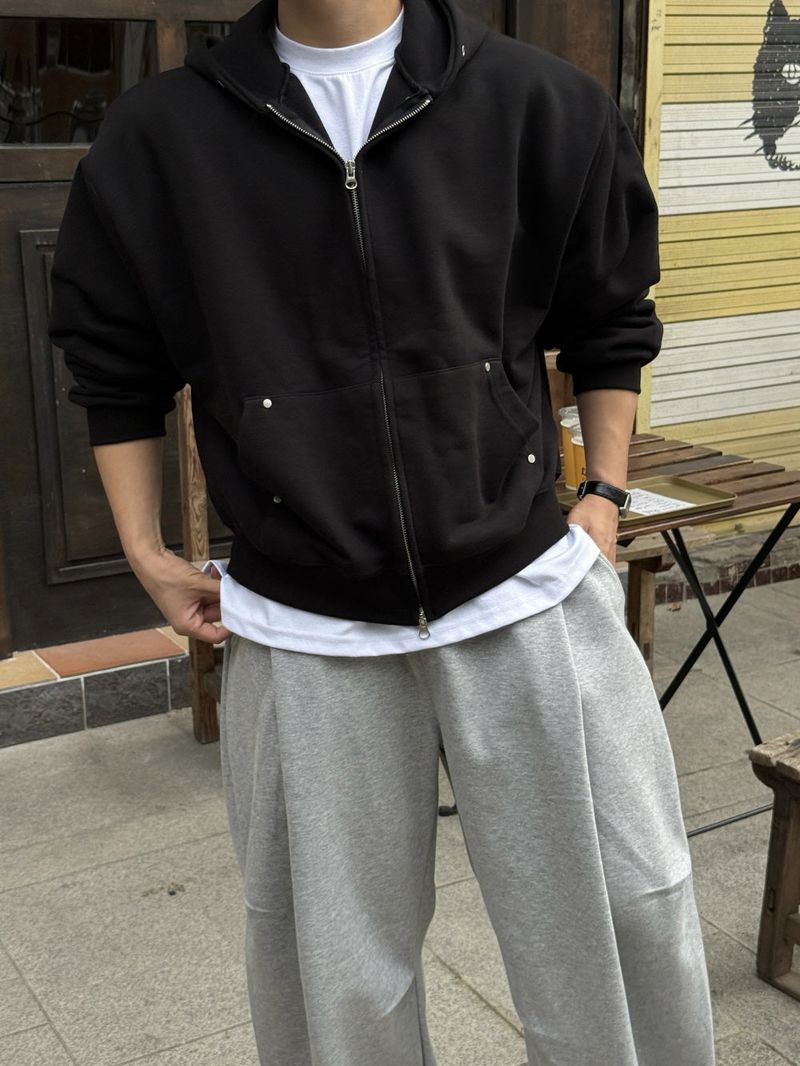 Unbalanced sweatpants