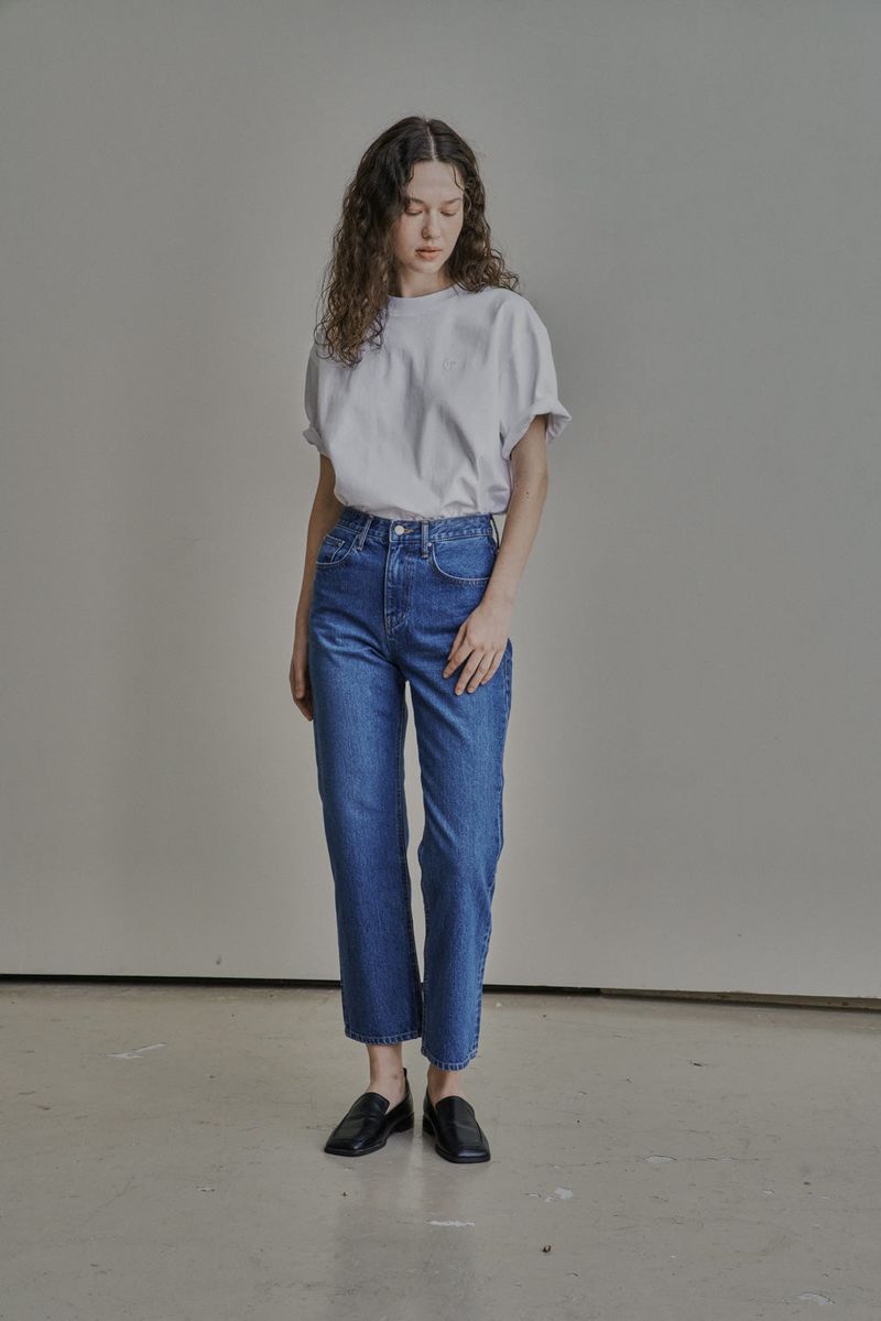 OVERSIZED LOGO EMBROIDERED T-SHIRT_WHITE