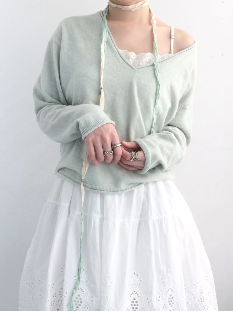 Soft V-neck Layered Knitwear