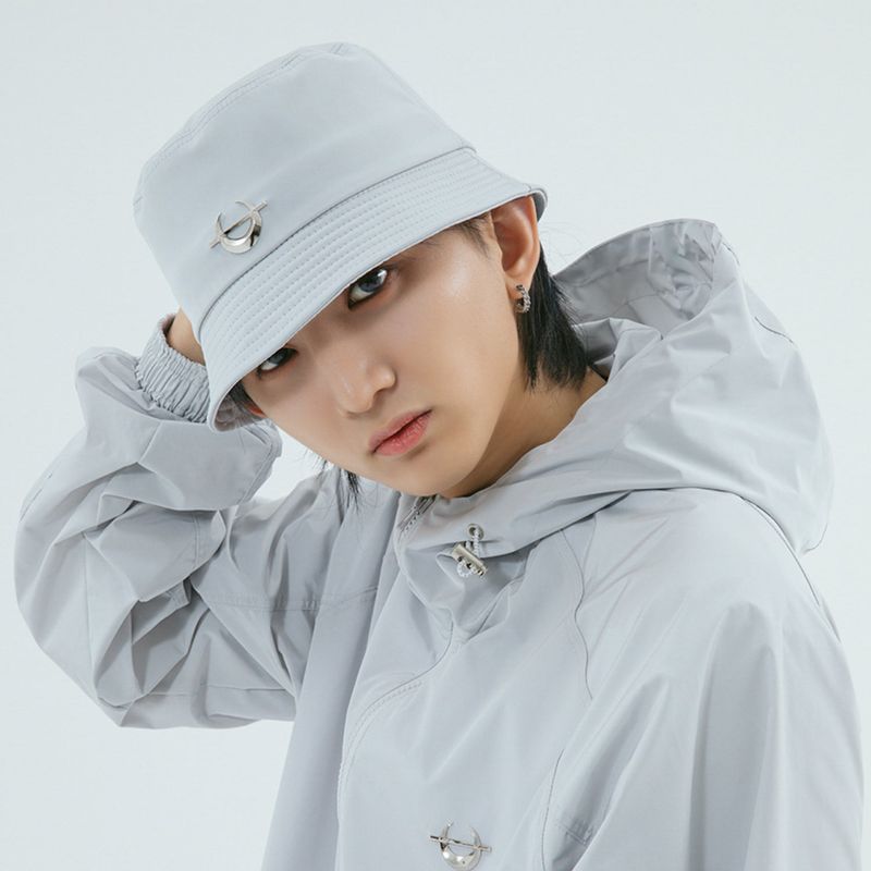 Chrome Bucket Hat Light Gray