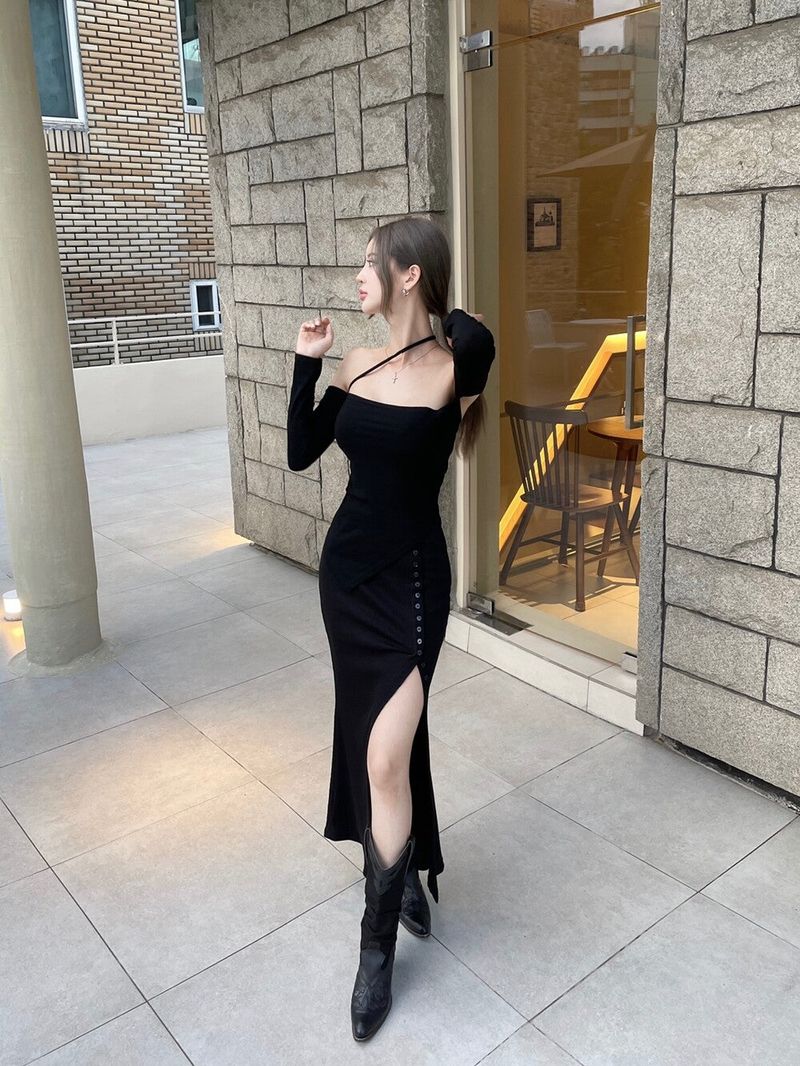 134. Soft button slit sk (black, ivory)