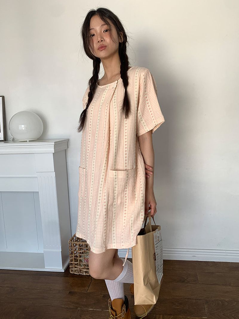 SOFT FLOWER BUTTON DRESS (2C)