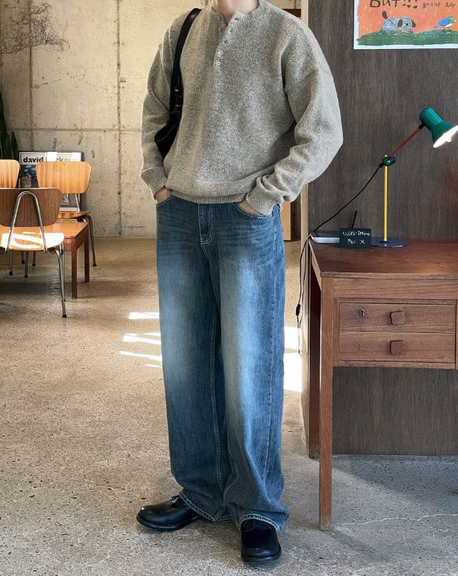 Levon Basic Henley Neck Knit