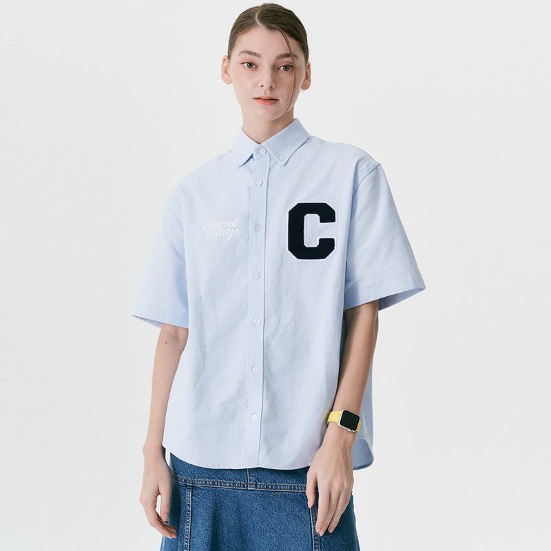 CONCEPT COLLEGE（コンセプトカレッジ）の「C Patch Short-Sleeved Unisex Sky blue Oxford Shirt（Tops）」