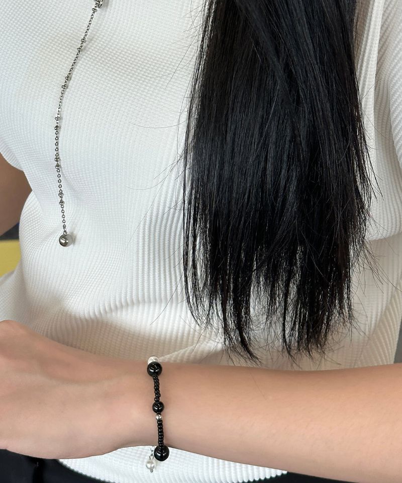mere black bracelet