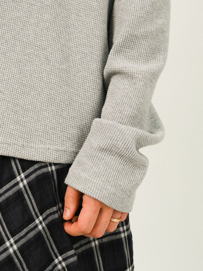 MAIN Waffle Button Hoody Sleeves