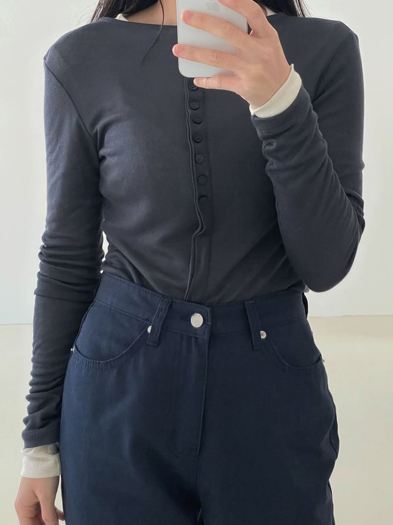 Fake button sleeve T
