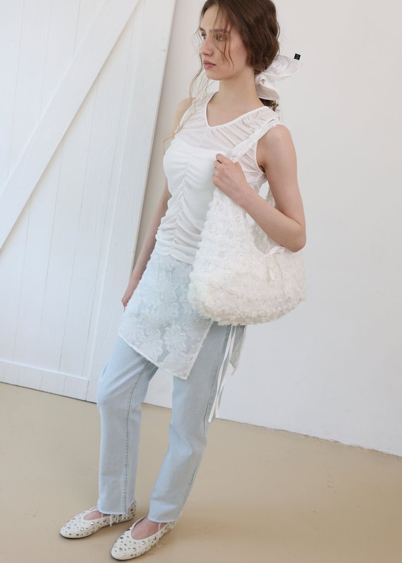 VOOR（ボル）の「Jeanne Lace Flower Shoulder Bag_White（Bags）」