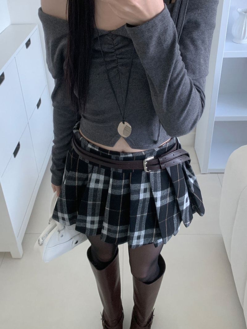 Dear. Winter Winter Check Tiered Mini Skirt