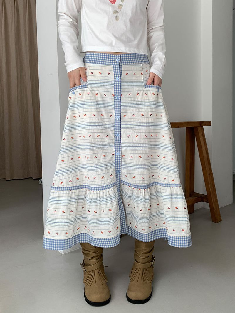 CARROT BUTTON FULL SKIRT (2C)