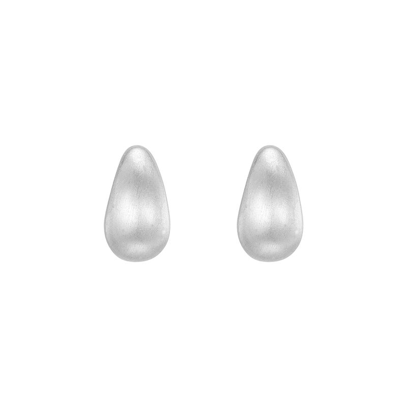 matte bean stud earrings