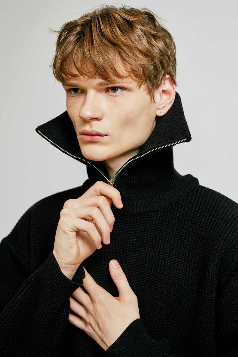 neck warmer wide collar zip-up knit black