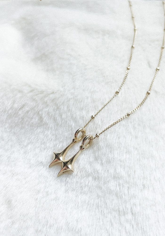 OVERGREY（オーバーグレイ）の「Double stars Necklace - Gold（Accessories）」