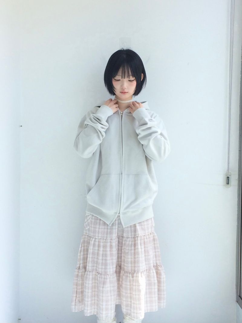 cream checkered pocket skirt