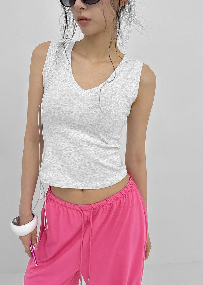 [MADE] Quroti V-Neck Sleeveless Top