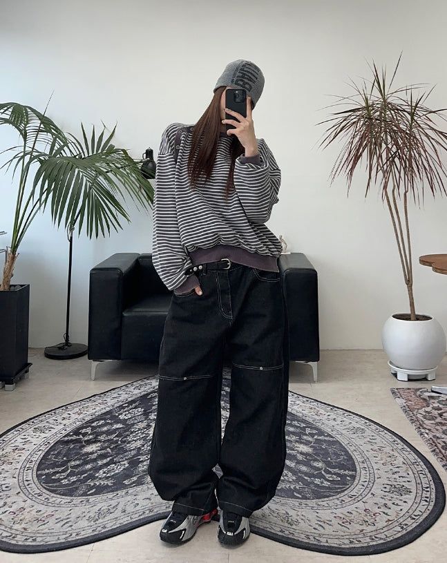 Cardil Button Stripe Sweatshirt