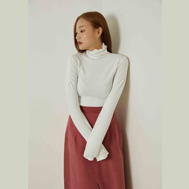 delidi(ディライディ)の「Ebony shirring turtleneck top (white)(Tops)」