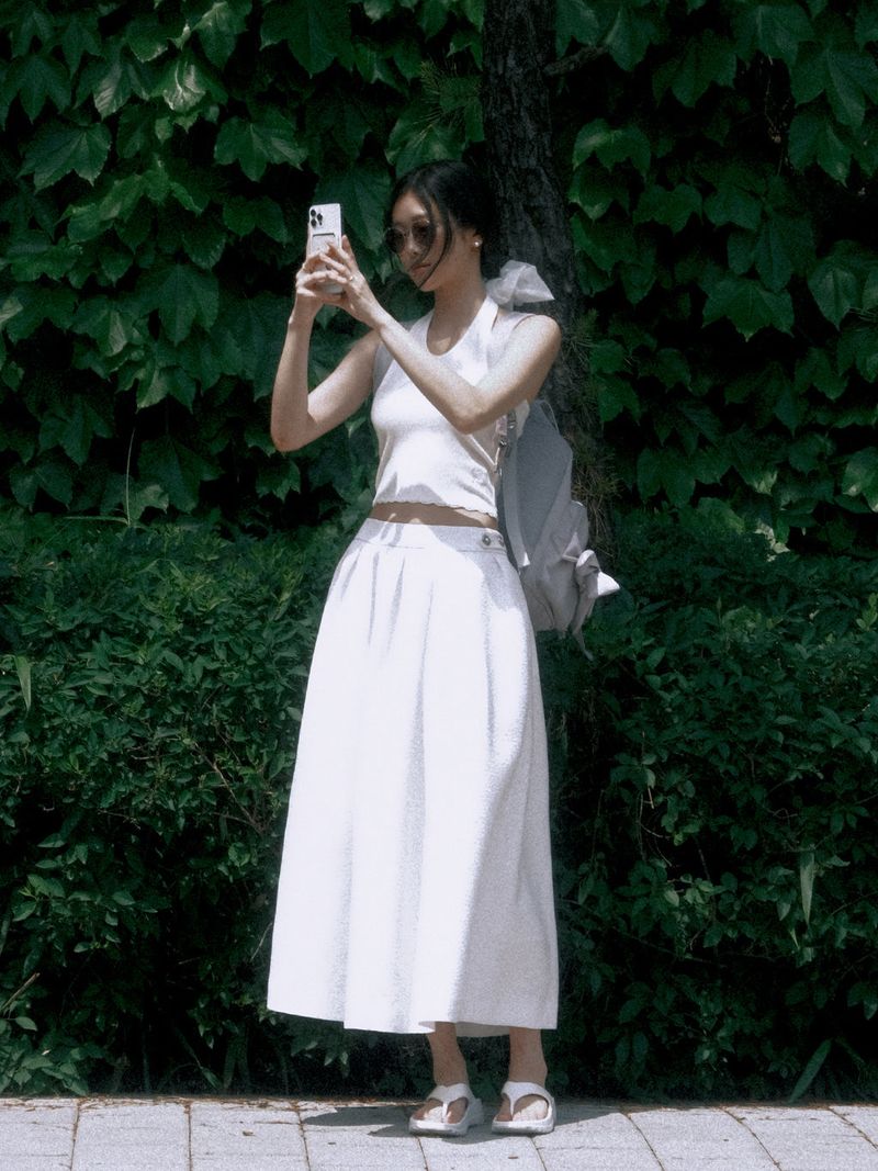 SIWL107(シウォル107)の「Rose Flared Skirt (Ivory)(Skirts)」