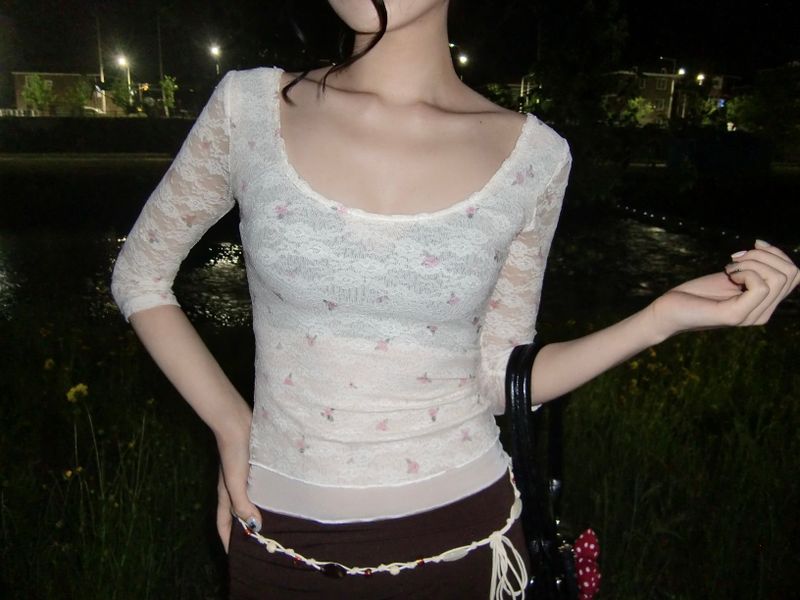 Vintage Rosy Lace T