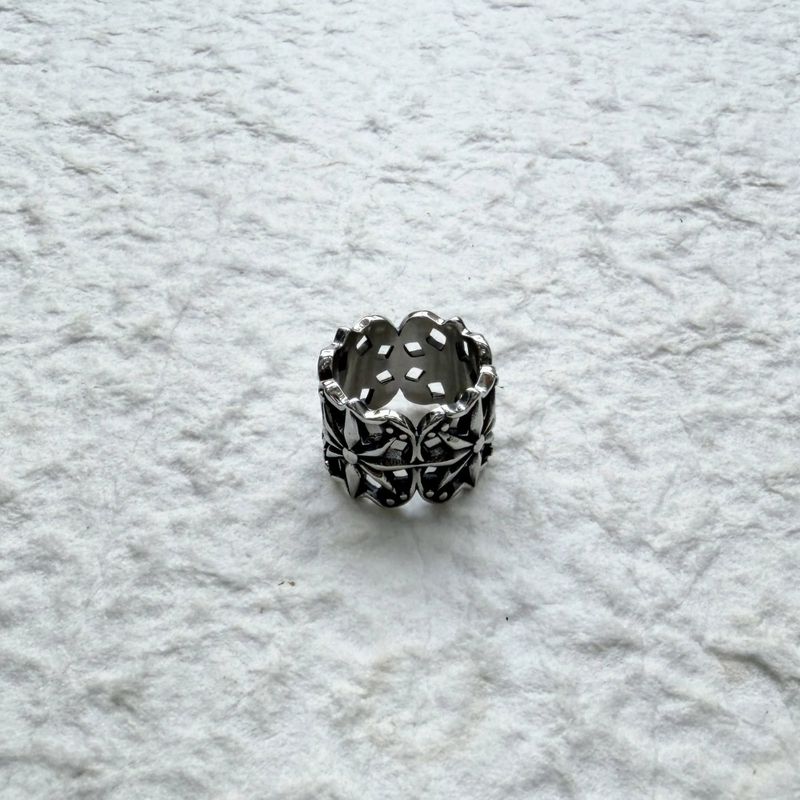 Starburst Engraved Ring