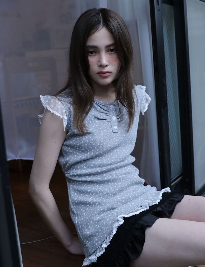 FLOWER LACE SLEEVELESS(GREY)
