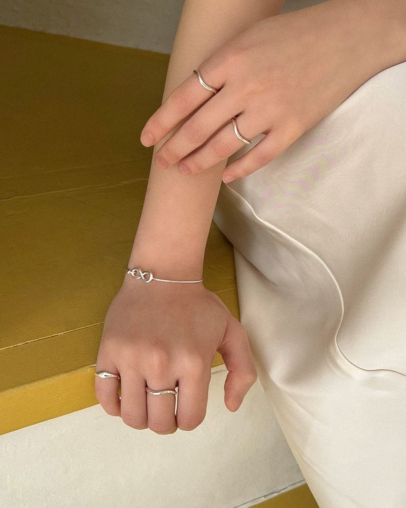 Whose ring (silver) *1PCS