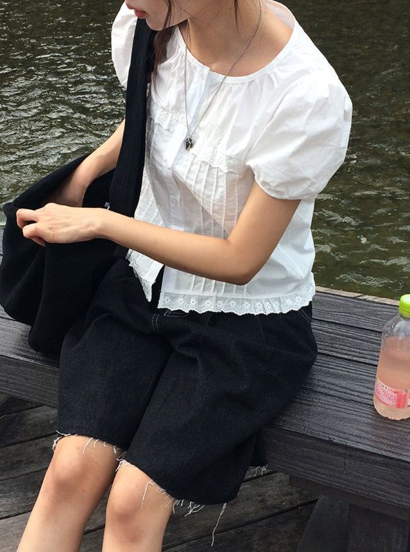 Hearth Lace Button Puff Blouse