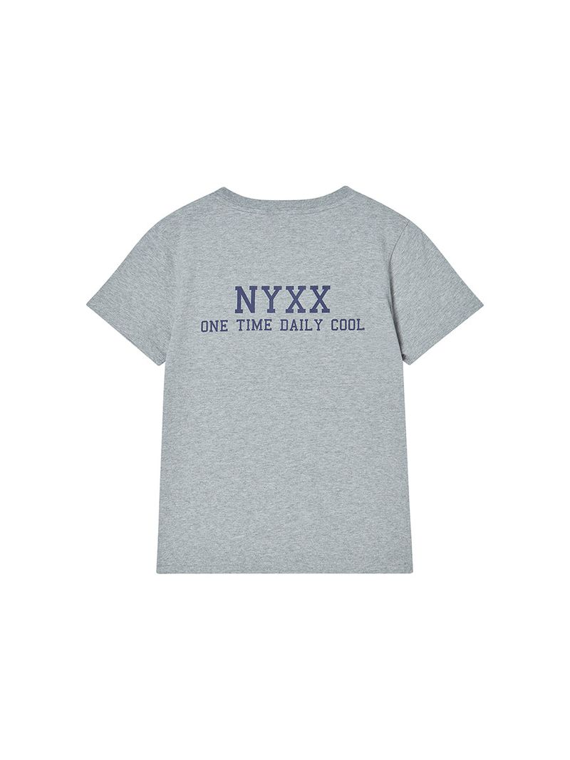 NYX FLAG APLIQUE TEE GREY