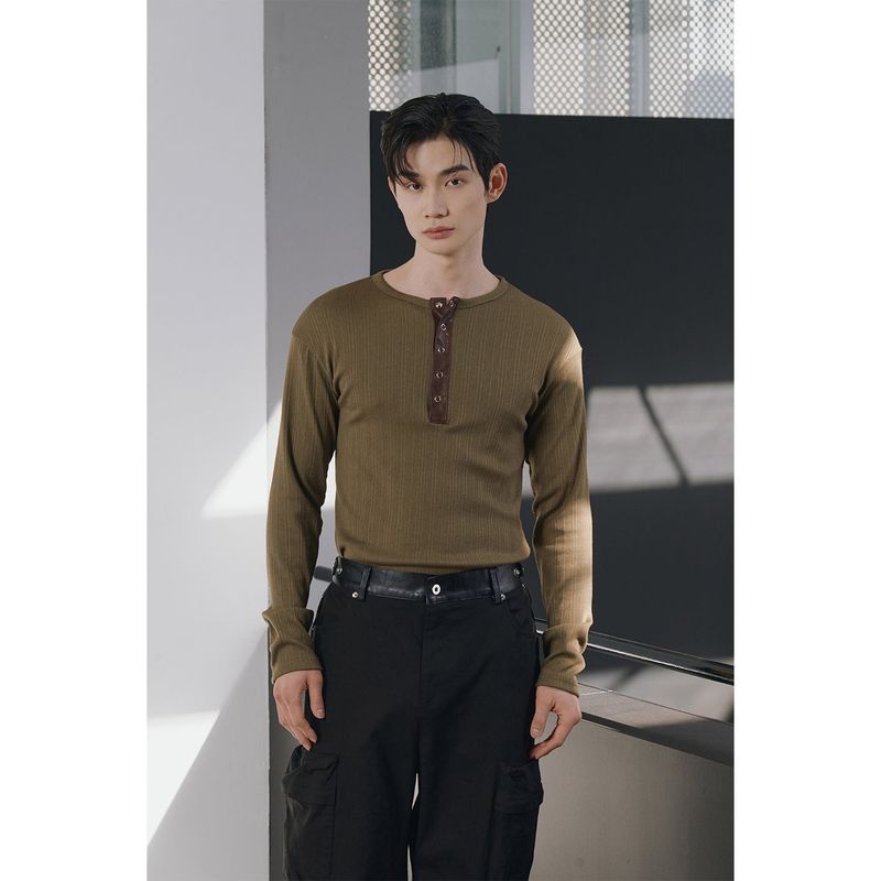 Leather ribbed henry neck long sleeves(Khaki)
