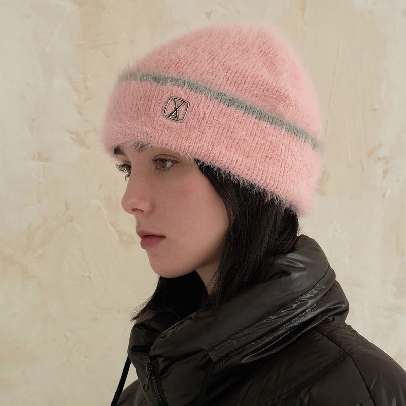 VA Square Stud Hairy Beanie / Pink