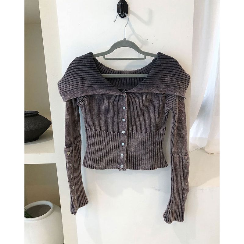Off-shoulder Button Knit