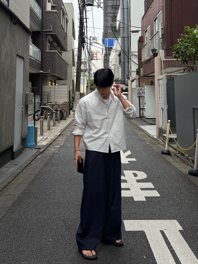 モーフ クロップ ストライプド シャツ