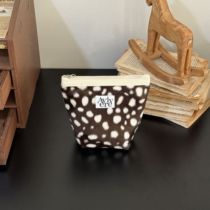 classic pouch_dalmatian brownwhite