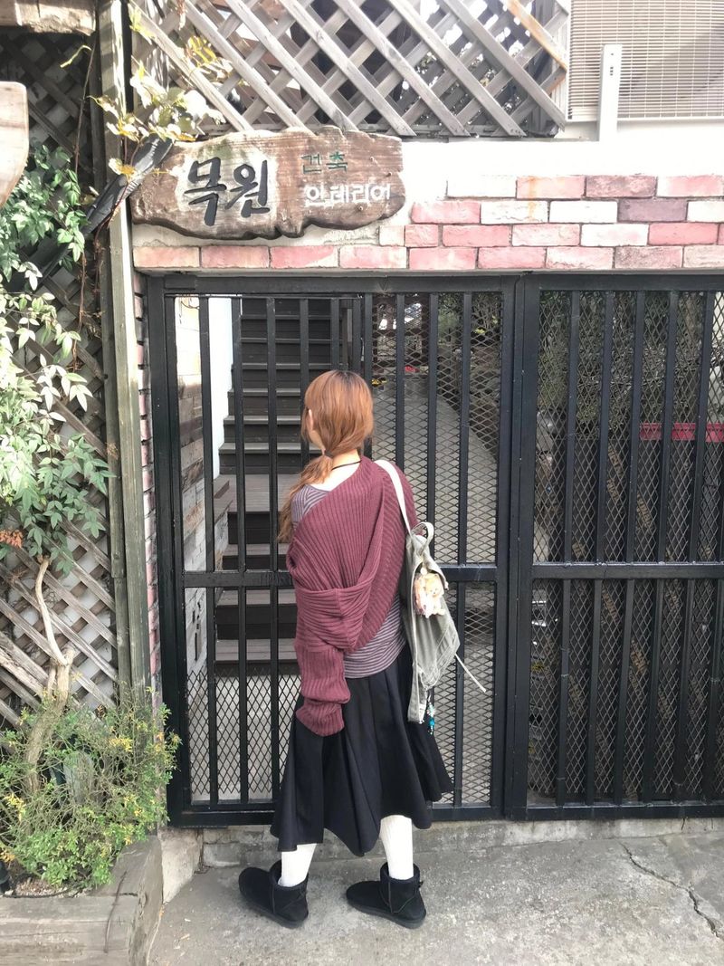 oka off-shoulder hoodie