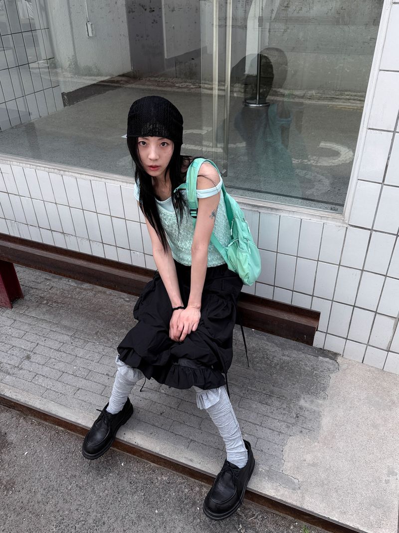  RUFFLE TOP LONG SOCKS