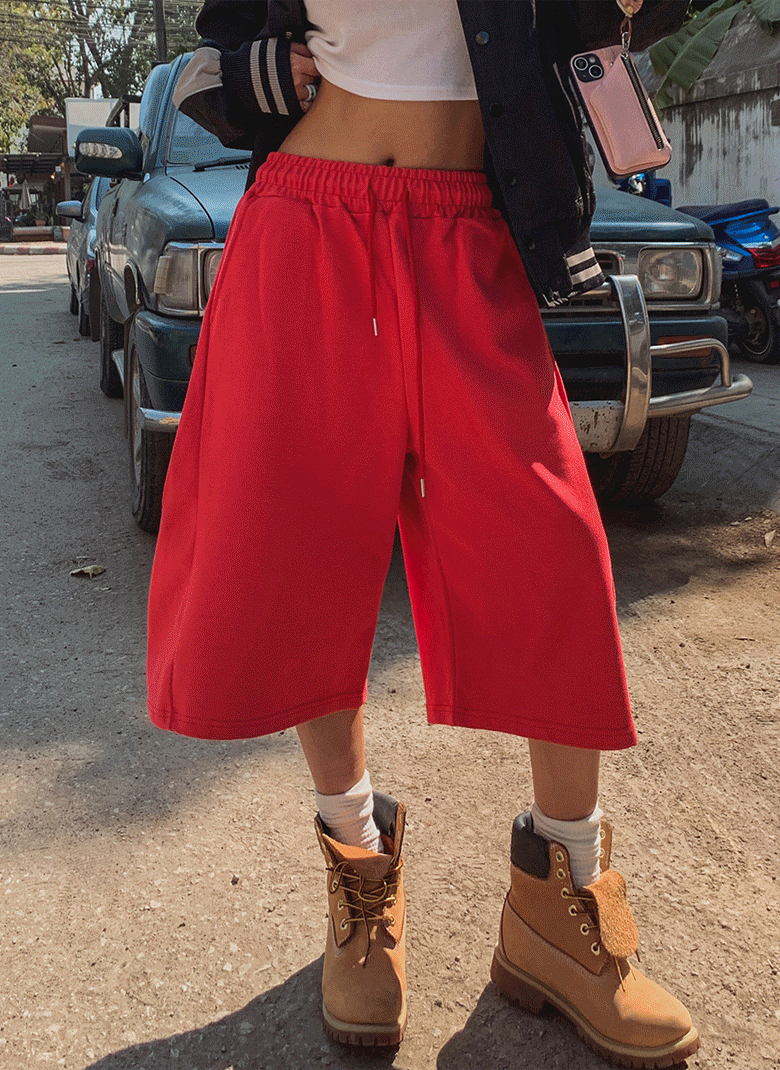 ULAN（ユレン）の「ハイキサイドピンタックワイドハーフパンツ（Pants）」