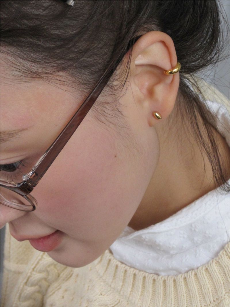 dungeureon（ドゥングロン）の「[925 Silver] グレインピアス (ゴールド)（アクセサリー）」