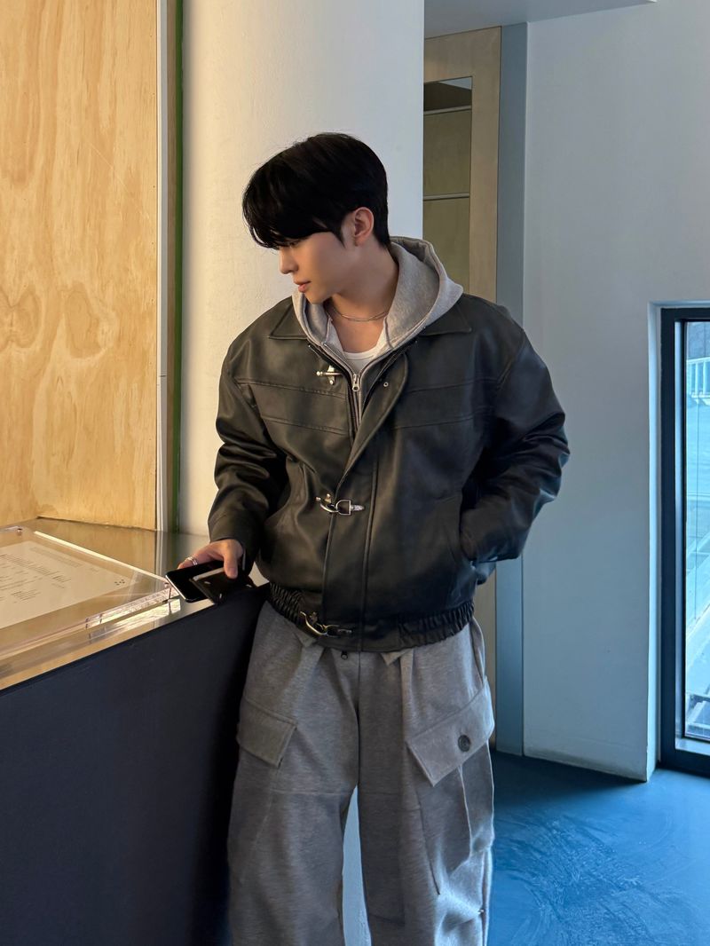 AVAND(アバンド)の「Rodin Hook Leather Jaket(Jackets/Outerwear)」