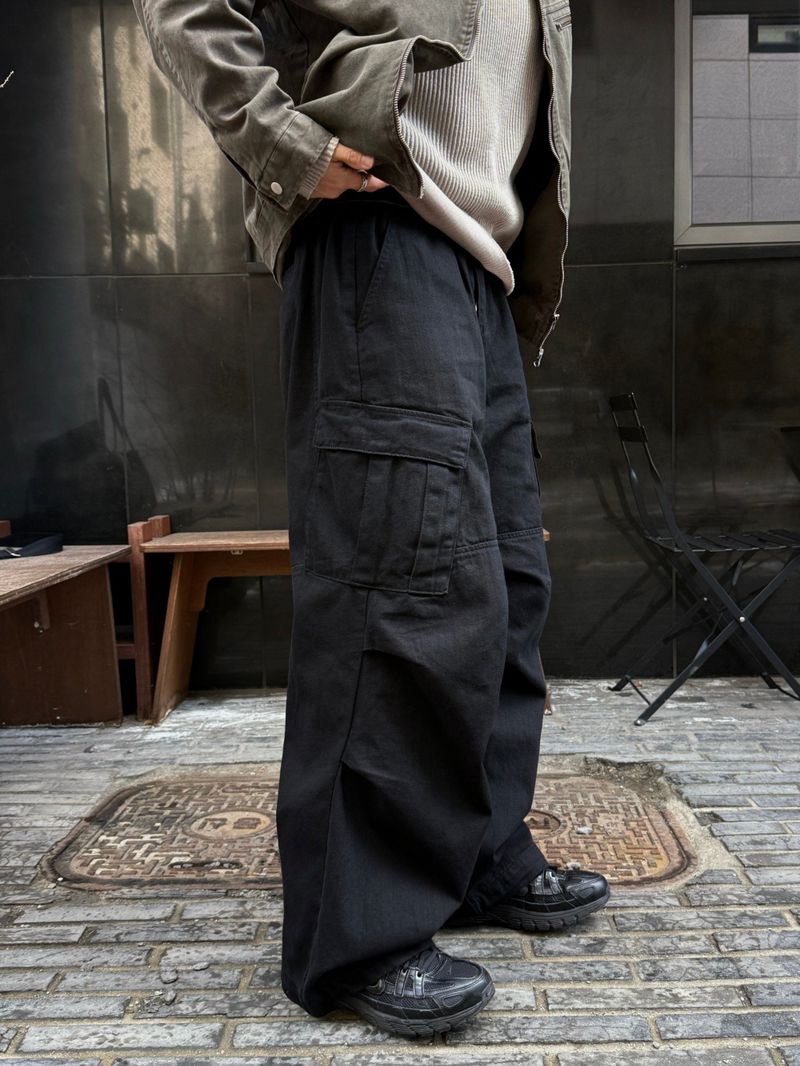 AVAND（アバンド）の「Slav pintuck cargo banding pants（Pants）」