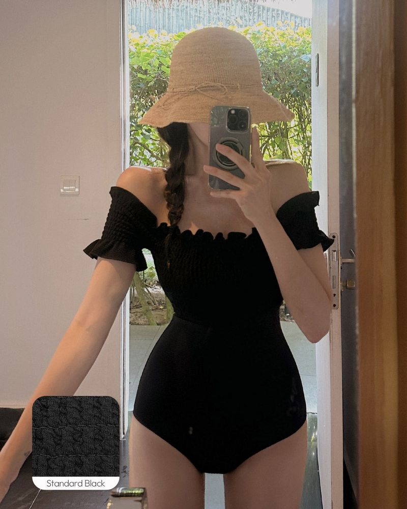 MAYBINS(メイビンス)の「Mochra Monokini(Swimwear)」