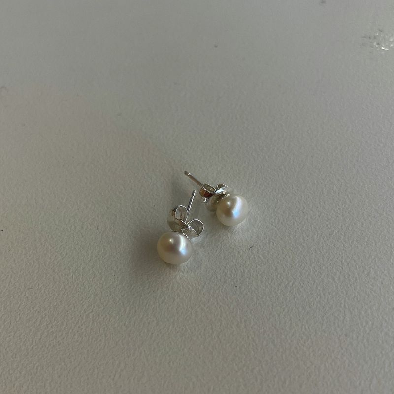 fresh water pearl piercing