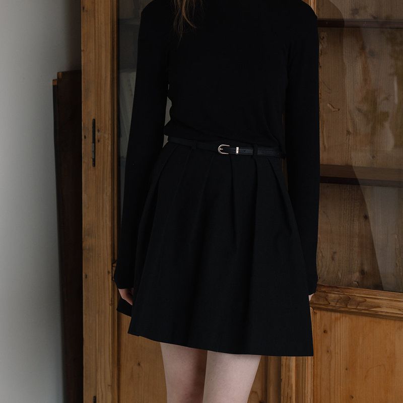 Belt Pleats Skirt - Black