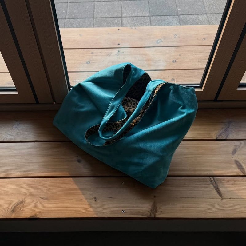 cobaltiny suede bag (Teal blue)