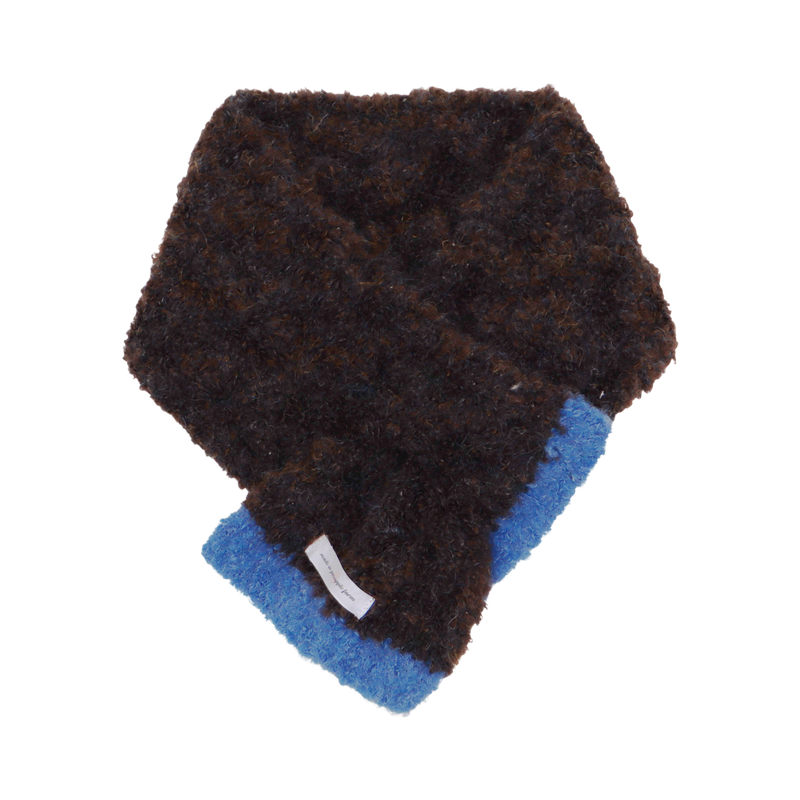 COLORED FLUFFY MUFFLER