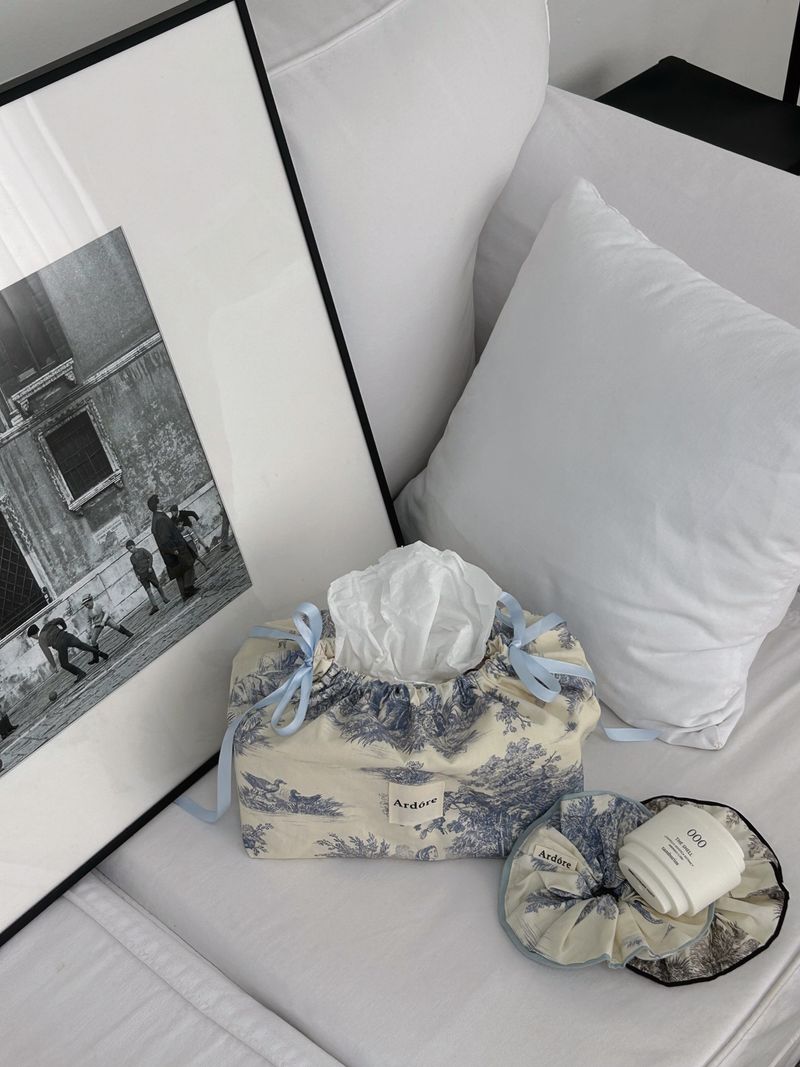 [Ardore] Mary Tissue Cover