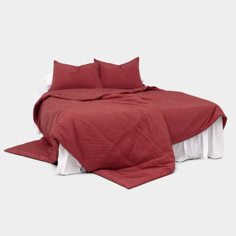 Dust-Free Classic Stripe - Red Duvet Cover - Q size