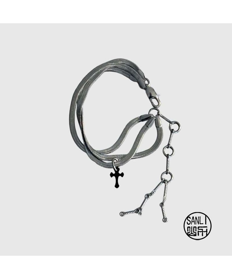 Gothic cross link bracelet