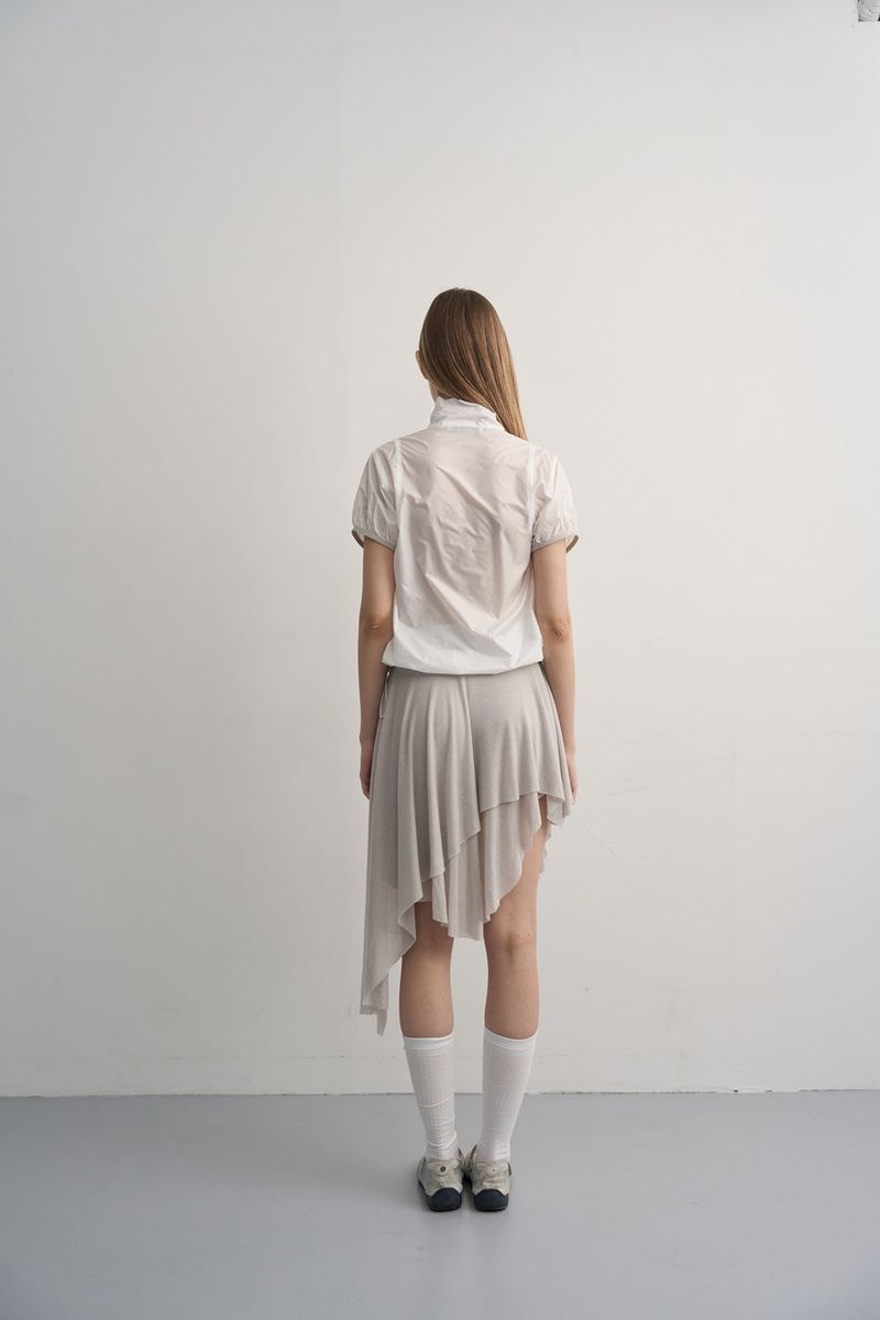 HALF-WINDBREAKER