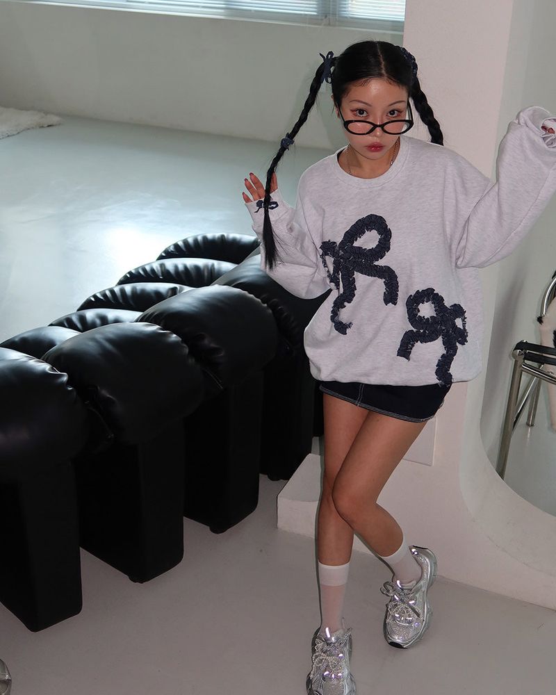 denim ribbon oversized fit sweatshirt