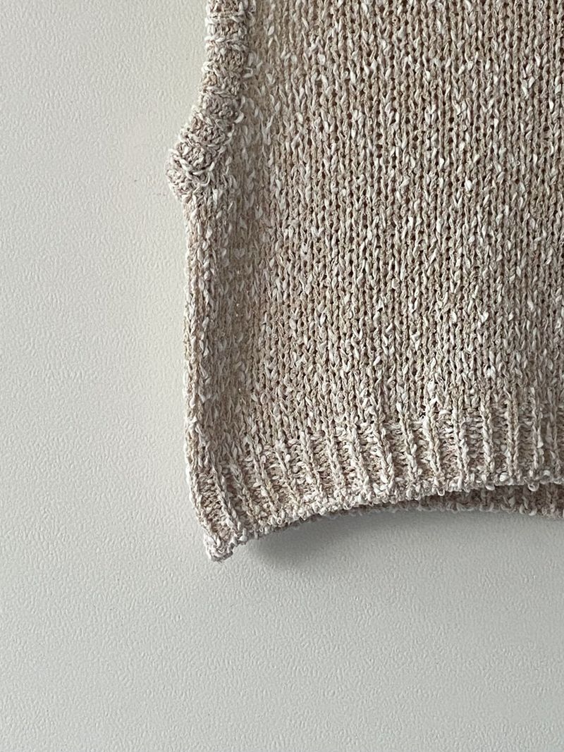 French mix crop knit vest